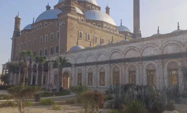 La splendida Moschea di Mohamed Ali all'interno della Cittadella del Cairo, tappa imperdibile del tour di 2 giorni al Cairo da Marsa Alam