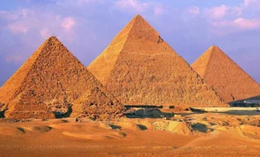 Piramidi di Giza al Cairo visitate durante l’escursione in giornata da Hurghada