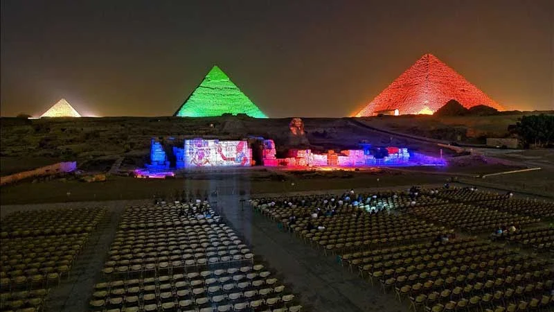 Piramidi di Giza illuminate di notte – Escursione Cairo Sharm El Sheikh 2 giorni aereo hotel e volo inclusi