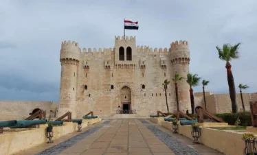 La Fortezza di Qaitbey ad Alessandria visitata durante la gita in auto privata dal Cairo con guida italiana