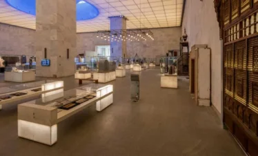 Sala del Museo Egizio del Cairo visitata durante il tour al Cairo e alle Piramidi da Marsa Matrouh in auto privata con guida italiana