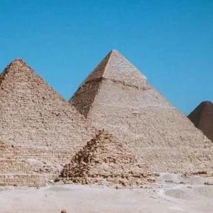 Vista delle Piramidi di Giza nel tour di un giorno a Memphis Saqqara e Piramidi di Giza da Il Cairo con guida italiana
