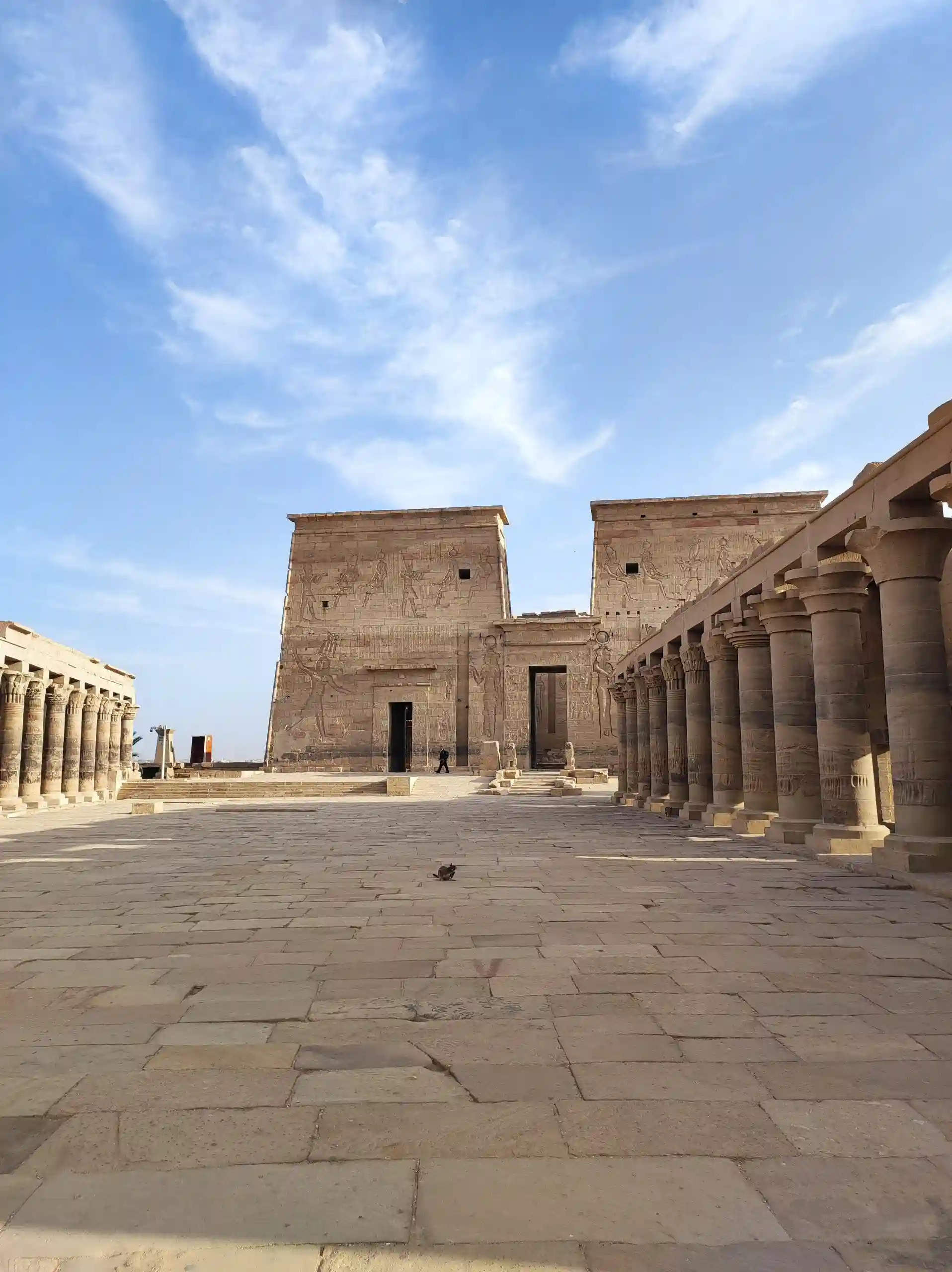 Veduta del Tempio di Philae ad Assuan durante il Tour Assuan Abu Simbel Luxor – 2 Giorni da Luxor